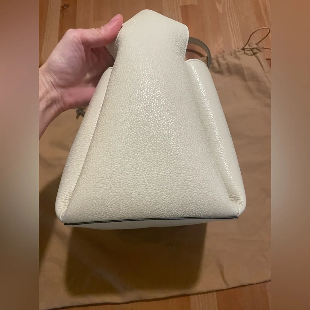 Toteme Bucket Bag - Picture 11 of 15